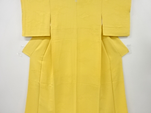 リサイクル　雲に流水・古典柄織り出し一つ紋色無地着物